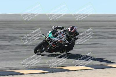 media/Oct-13-2025-Moto Forza (Mon) [[a66d839500]]/4-C Group/Session 2 (Bowl)/